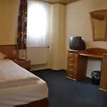 Szálloda Moselstern Zum Guten Onkel